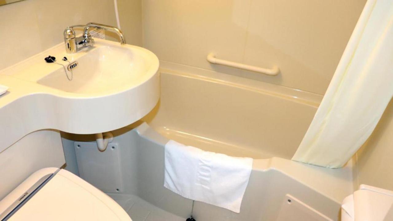 Toyoko Inn Shin-Aomori-Eki Higashi-Guchi Dış mekan fotoğraf